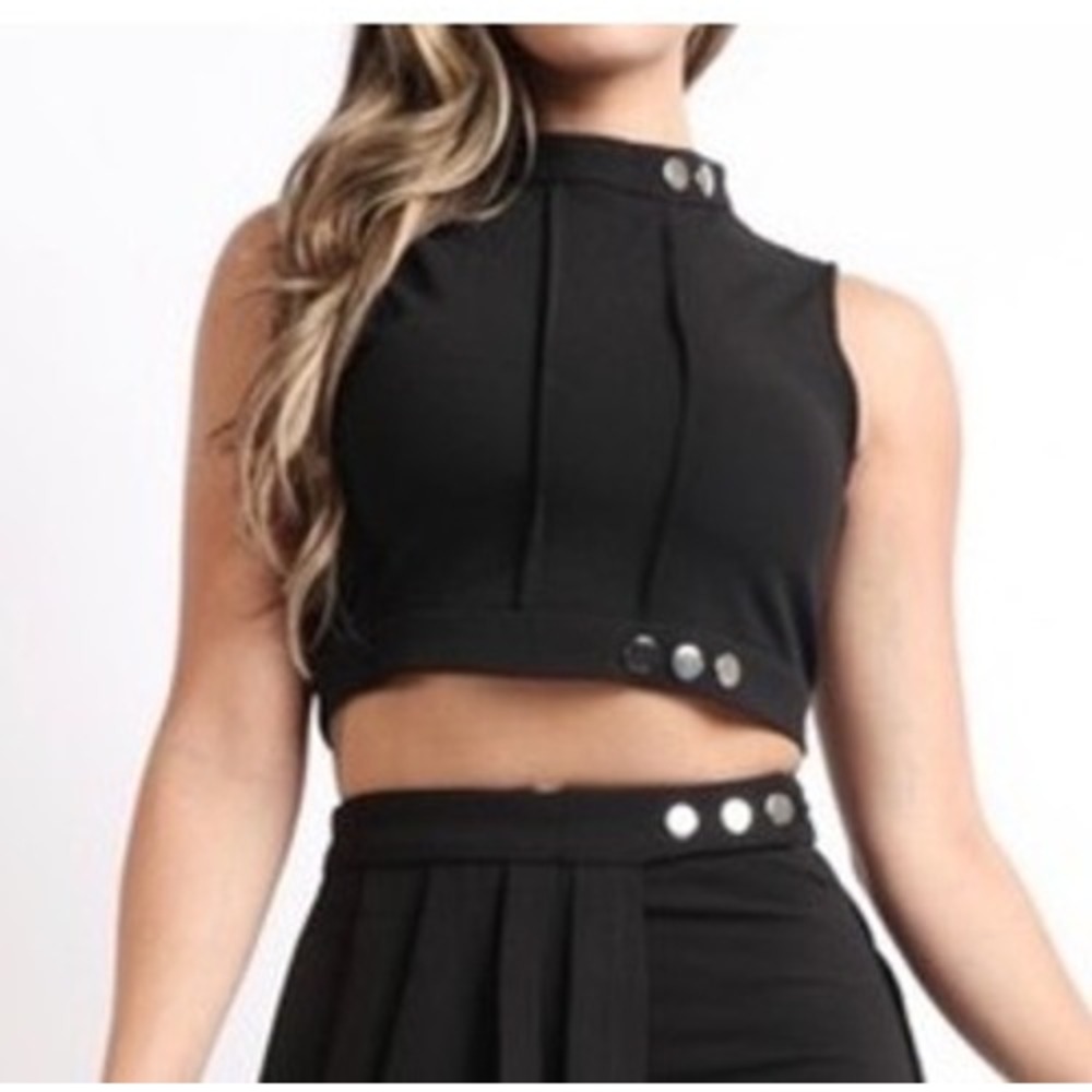 K TOO Black Sleeveless Mock Neck Crop Top Silver‎ Button Detail Skater | Small